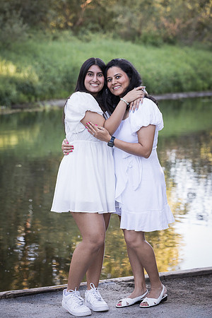 snohomish-family-photographer-thakkars-bothell-landing-4835