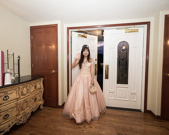 snohomish-event-photographer-lila-18thbirthday-snohomish-heliosballroom-4880