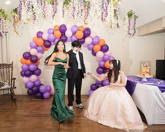 snohomish-event-photographer-lila-18thbirthday-snohomish-heliosballroom-5430