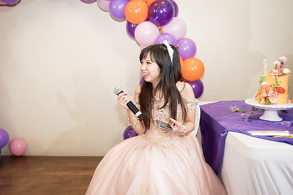 snohomish-event-photographer-lila-18thbirthday-snohomish-heliosballroom-5614