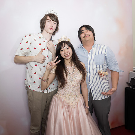 snohomish-event-photographer-lila-18thbirthday-snohomish-heliosballroom-5985