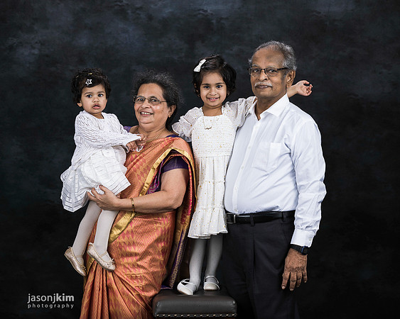 ThomasFamily-20220121-1120