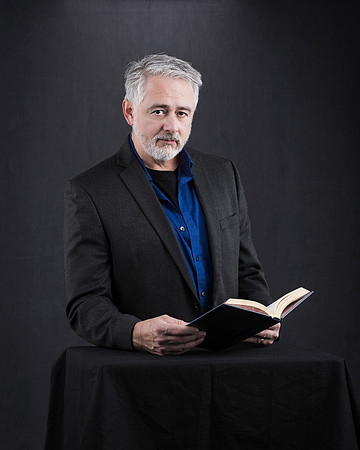 Headshots-GaryBennett-AudiobookNarrator-Monroe-20221108-9000