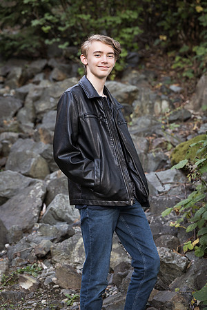 snohomish-senior-photographer-michael-snohomishdowntown-1776