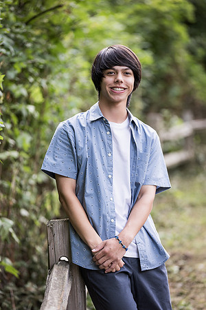 snohomish-senior-photographer-tristan-bothell-landing-3531