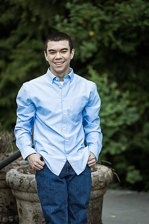 snohomish-senior-photographer-kaiu-mill-creek-towncenter-2405