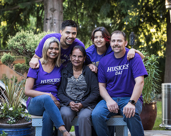 snohomish-graduation-photographer-krishna-home-2699