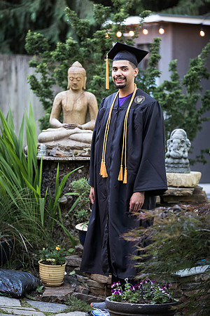 snohomish-graduation-photographer-krishna-home-2770