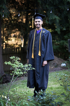 snohomish-graduation-photographer-krishna-home-2721