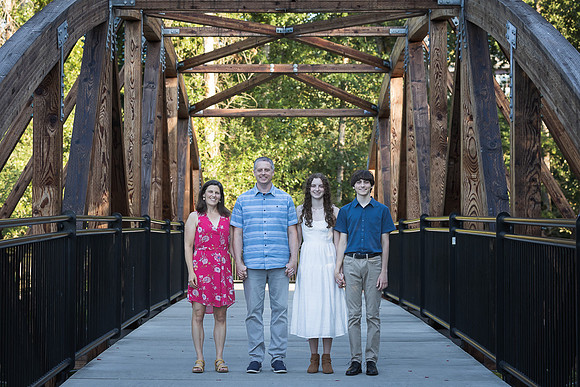 snohomish-senior-photographer-tyler-bothell-landing-6752-2