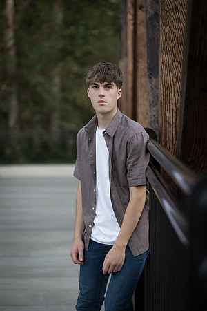 snohomish-senior-photographer-tyler-bothell-landing-0621