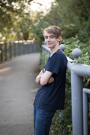 snohomish-senior-photographer-michael-snohomishdowntown-1601