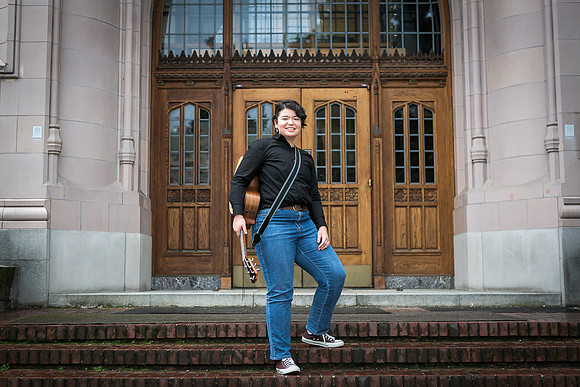 Senior-Hiro-UW-QUAD-Seattle-6835