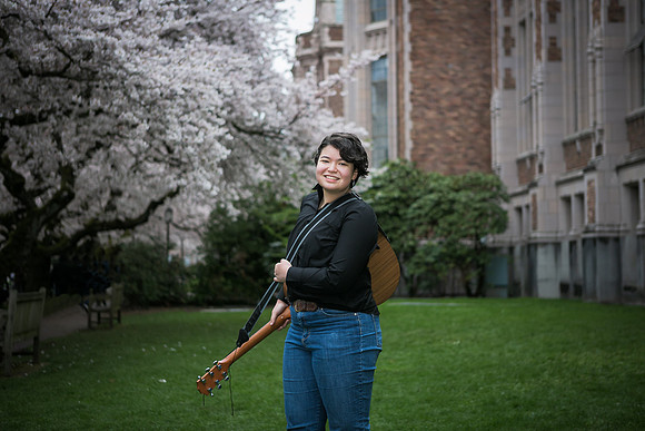 Senior-Hiro-UW-QUAD-Seattle-6842