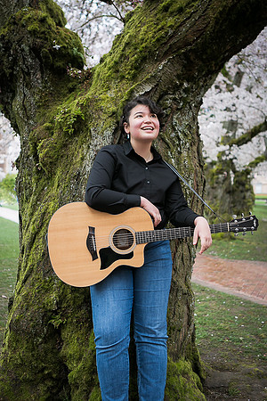 Senior-Hiro-UW-QUAD-Seattle-6885