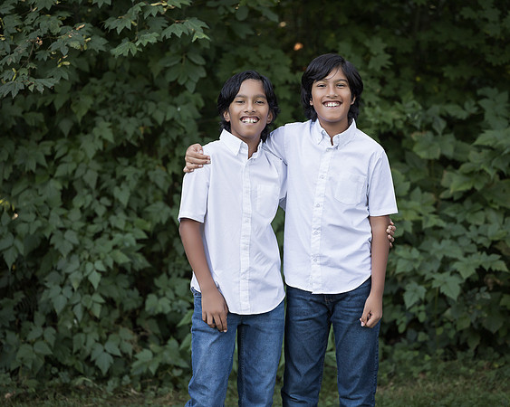 snohomish-family-photographer-thakkars-bothell-landing-4562