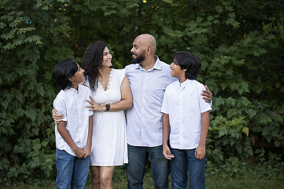 snohomish-family-photographer-thakkars-bothell-landing-4533