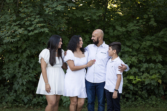 snohomish-family-photographer-thakkars-bothell-landing-4480