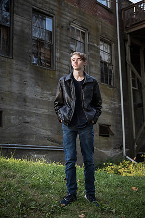 snohomish-senior-photographer-michael-snohomishdowntown-1798