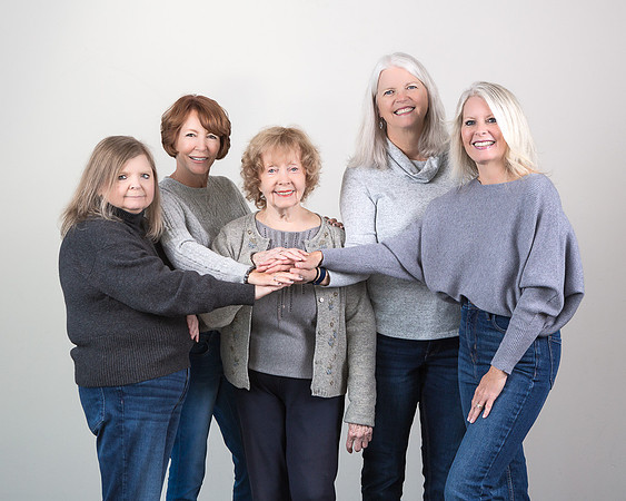 snohomish-event-photographer-jane-90thbirthday-edmondswaterfrontcenter-9383