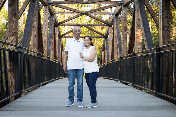 snohomish-family-photographer-thakkars-bothell-landing-5013