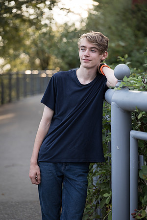 snohomish-senior-photographer-michael-snohomishdowntown-1613