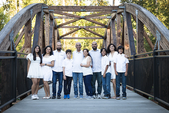 snohomish-family-photographer-thakkars-bothell-landing-5001