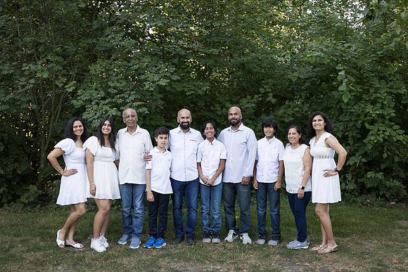 snohomish-family-photographer-thakkars-bothell-landing-4458