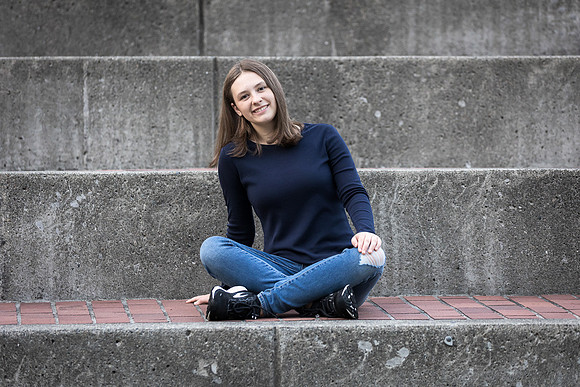 snohomish-senior-photographer-sophia-bothell-landing-8303