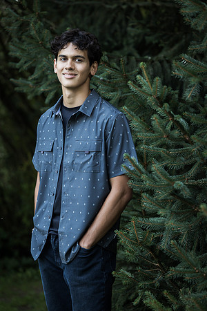 snohomish-family-photographer-zack&fathia-bothell-landing-6069